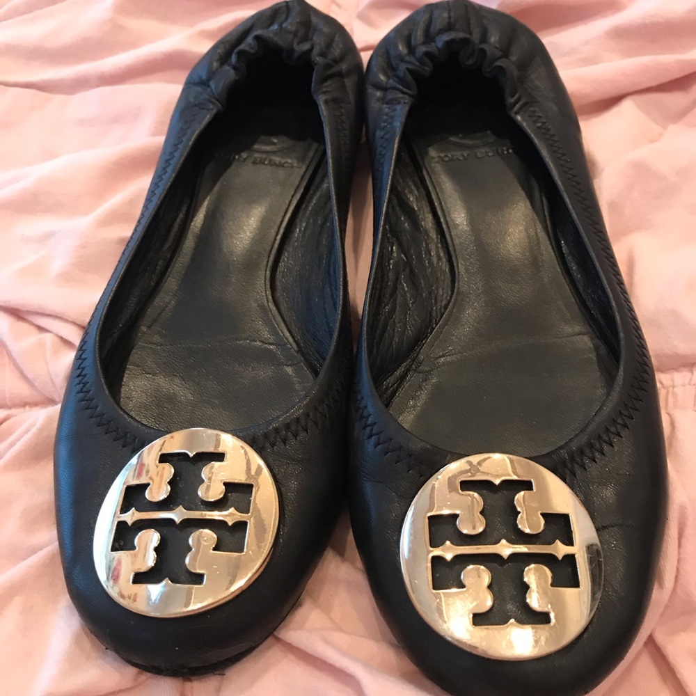 Tory Burch Reva Flats Black w/ gold logo sz. 6.5